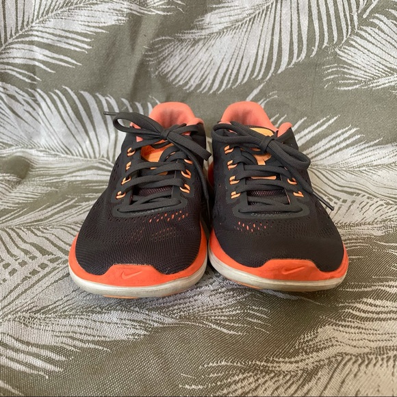 Nike Flex Run Women's Running Shoes - Picture 6 of 9